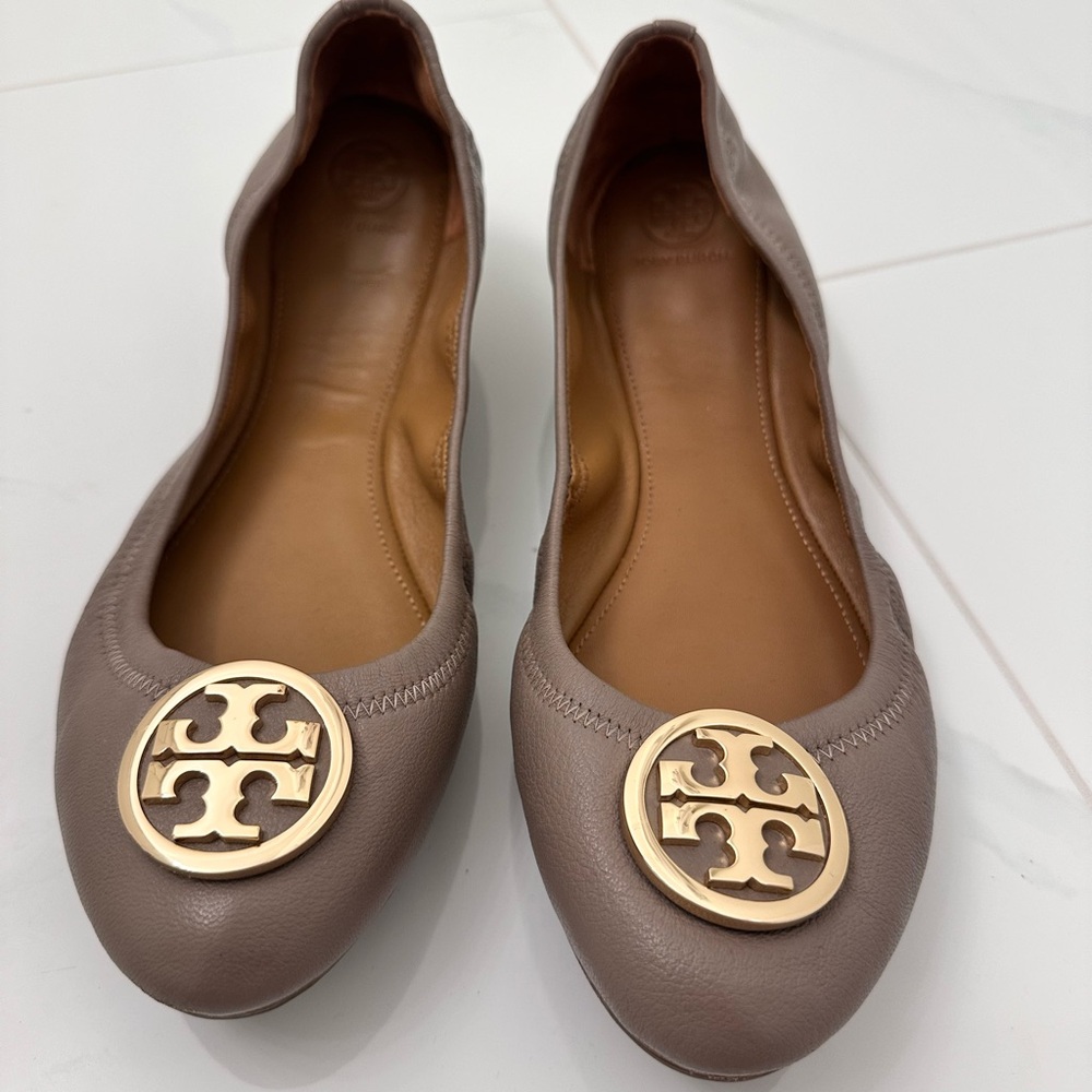 Tory Burch Women's Taupe Flats with Gold Logo